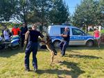 Weekendowe festyny z udziałem policjantów.