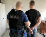 Słupszczanin sprzedawał paracetamol jako silny lek na receptę. Usłyszał 60 zarzutów