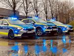 Słupscy policjanci otrzymali trzy nowe, oznakowane radiowozy.