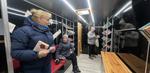 Biblioteka na kółkach cieszy mieszkańców. Bibliobus z Kobylnicy działa od roku