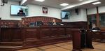 Milion za rękawiczki w czasie COVID-u. Proces Mieszka C. o wyłudzenie w Słupsku