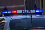 Seniorka wyrzuciła przez okno 15 tysięcy złotych rzekomemu policjantowi