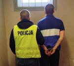 Policjanci z Ustki zatrzymali 39-latka w związku z kradzieżą rozbójniczą.