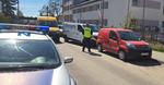 Śmiertelny wypadek na parkingu w Miastku. Podczas cofania kierowca potrącił 65-latkę