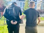 Zarzuty za kradzieże samochodów. Słupscy kryminalni odzyskali pięć pojazdów.