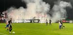 Zadyma na stadionie nie przeszkodziła piłkarzom Gryfa pokonać KP Starogard Gdański