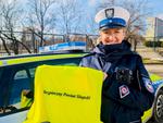 Kamizelki odblaskowe od Starostwa Słupskiego trafią za pośrednictwem policjantów do mieszkańców powiatu