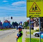 Bezpieczna droga do szkoły. Policjanci sprawdzają infrastrukturę drogową.