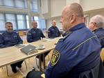 Różne służby, jeden cel- bezpieczeństwo mieszkańców. Spotkanie policjantów ze strażnikami miejskimi oraz gminnymi.